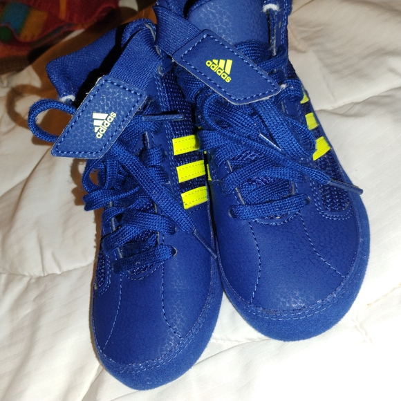Adidas Kids Sneakers in Royal Blue and Neon Yellow - Picture 1 of 3